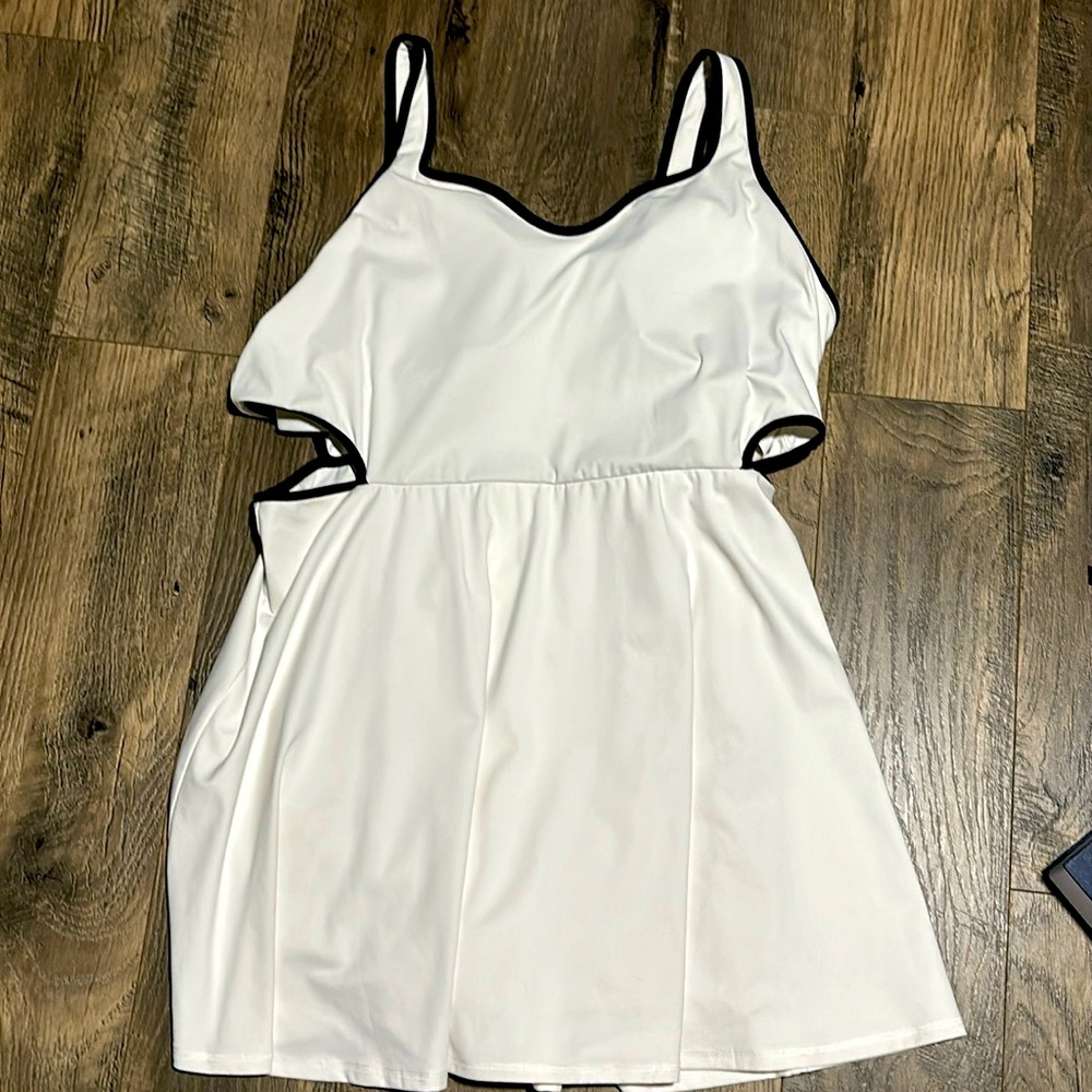 White Old Navy Dress (never worn)